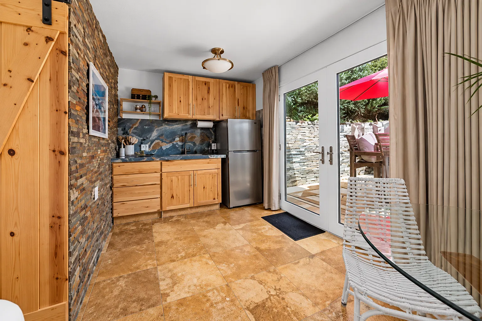 Studio, 306 sqft, $2,500 — Photo 3