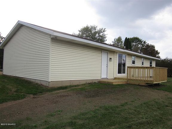 3rd image of 8020 B Ave