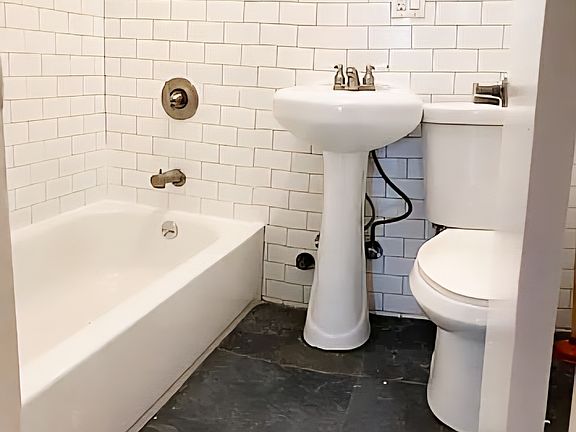 3rd image of 136 W 111th St APT 2fe