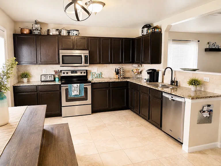 145 Katie Ct — Photo 4