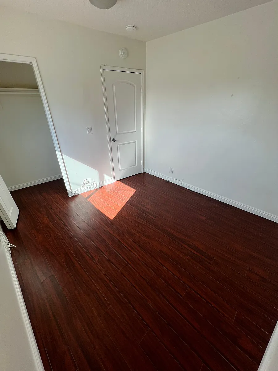 Building Photo - 4343 Peck Rd #D