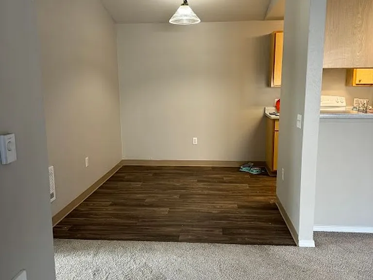 16920 SE Powell Blvd #18 — Photo 5