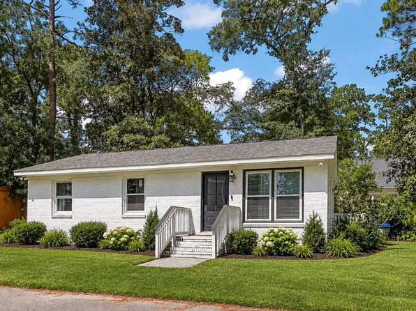210 Peters St, Summerville, SC 29483