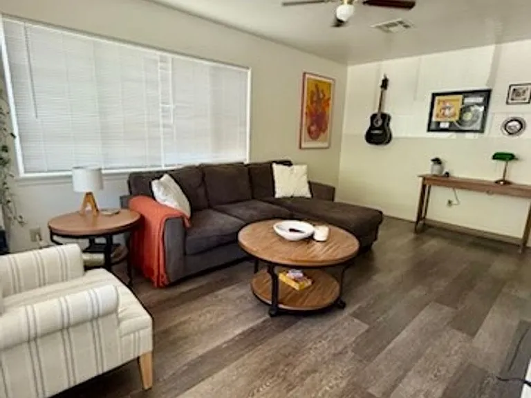 1330 Florida Rd — Photo 1