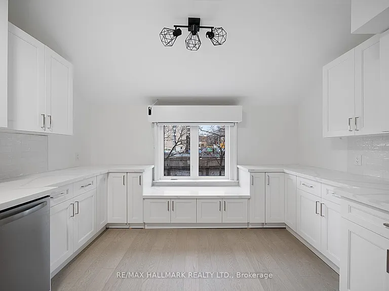 547 Indian Rd #3 — Photo 9