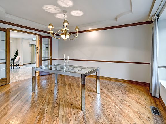 5th image of 1413 Darien Club Dr