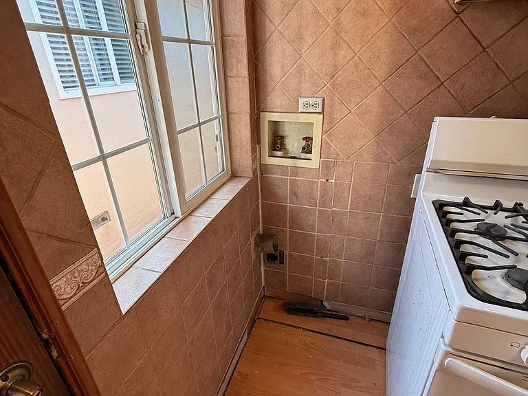 4333 Adeline St #A — Photo 7