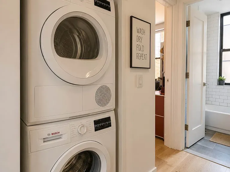 147 Christopher St #2 — Photo 4