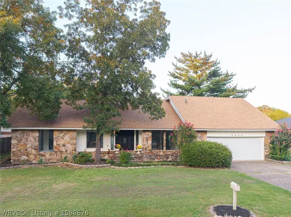 9609 Jenny Lind Rd, Fort Smith, AR 72908