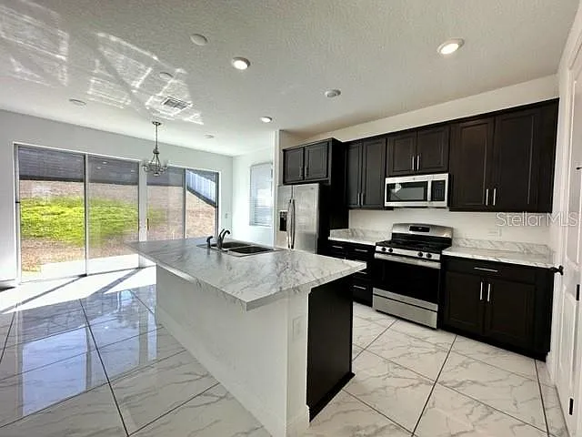 2499 Spring Breeze Dr — Photo 3