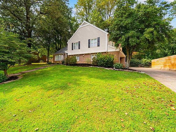 4th image of 1411 Woodbridge Trl
