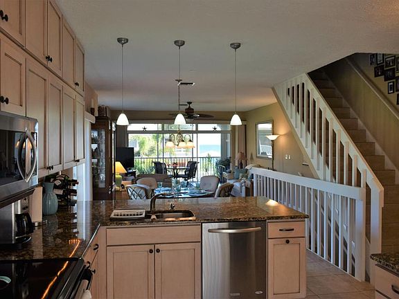4th image of 117 Coco Plum Dr #C1