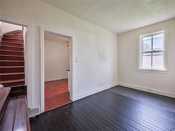 2nd image of 826 South Blvd