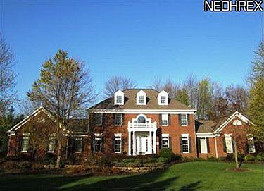 1st image of 300 Camden Ln