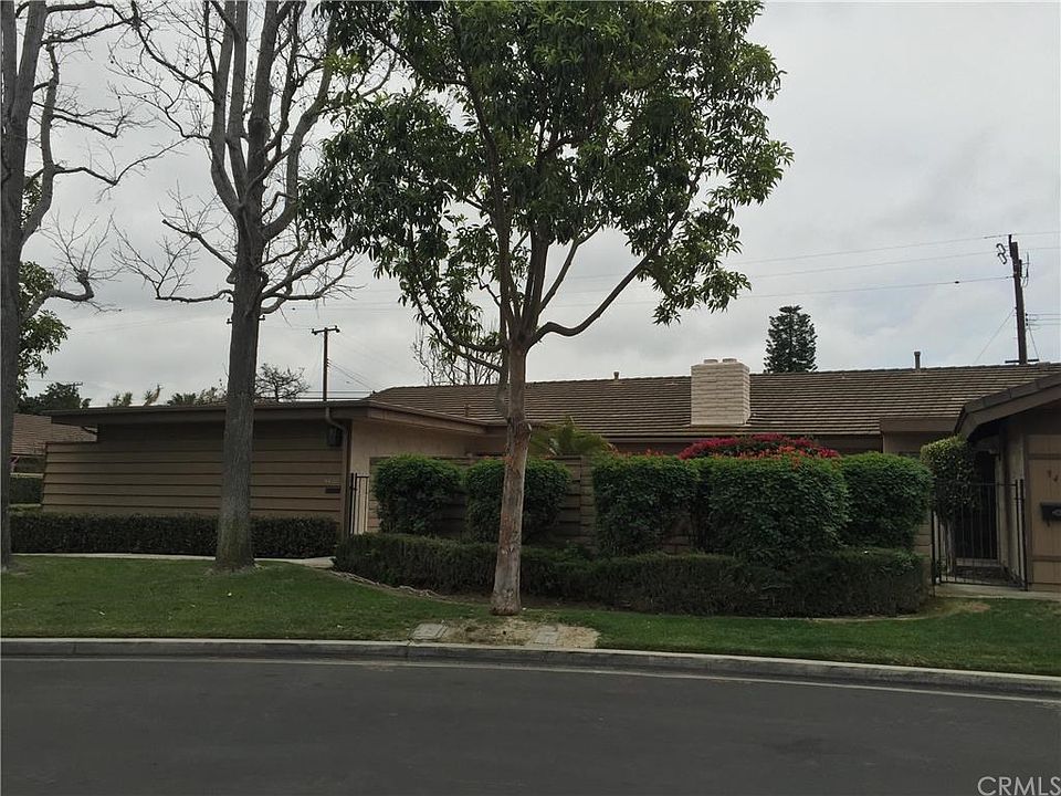1st image of 9432 Canterbury Ln
