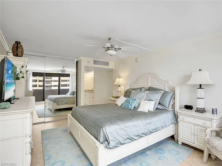 4005 Gulf Shore Blvd N #800 — Photo 31
