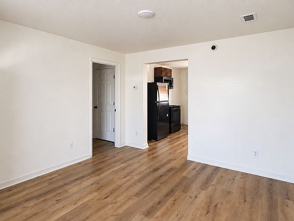 3rd image of 20 W Neecham St
