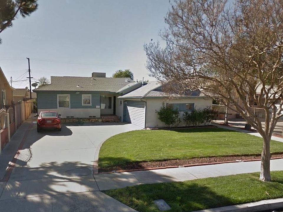 1st image of 13306 Blythe St