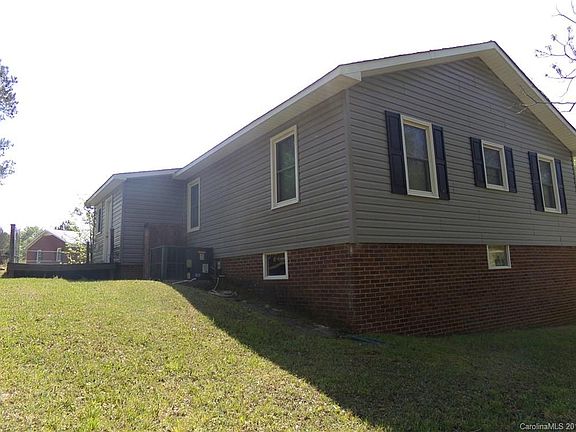 4th image of 410 E Miller St