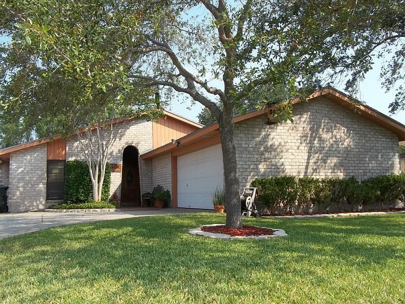 1st image of 4025 Sandy Hollow Dr