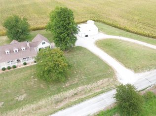 5525 Cedar Rd, Kell, IL 62853