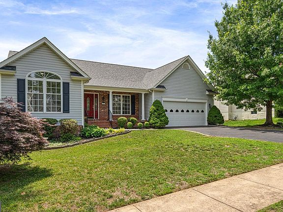 3rd image of 70 Orange Blossom Ct