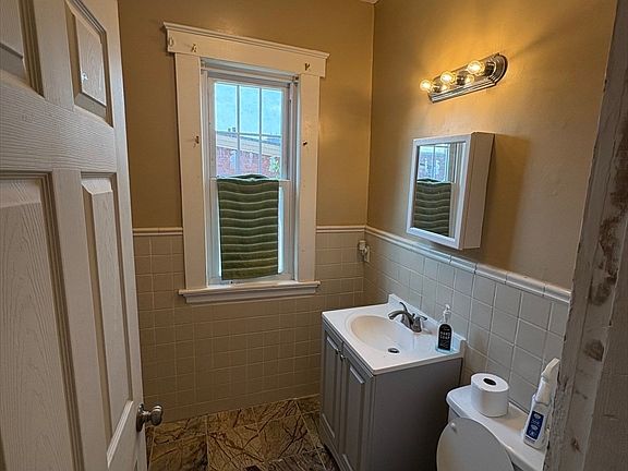 5th image of 94-96 Byers St