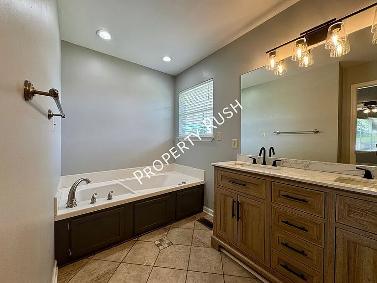 53 Spring Wind Cir — Photo 23