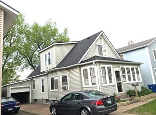 881 Arkwright St, Saint Paul, MN 55130