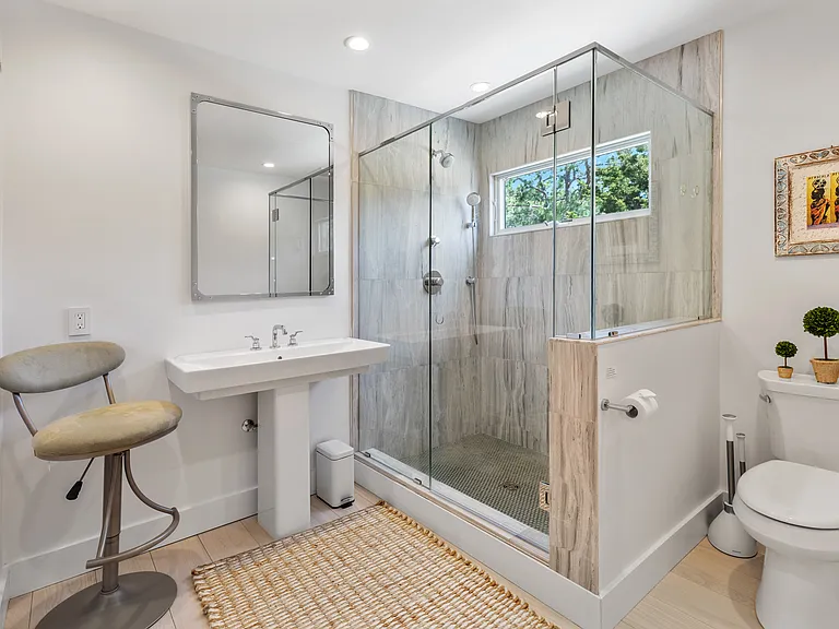 6 Castle Ct — Photo 11
