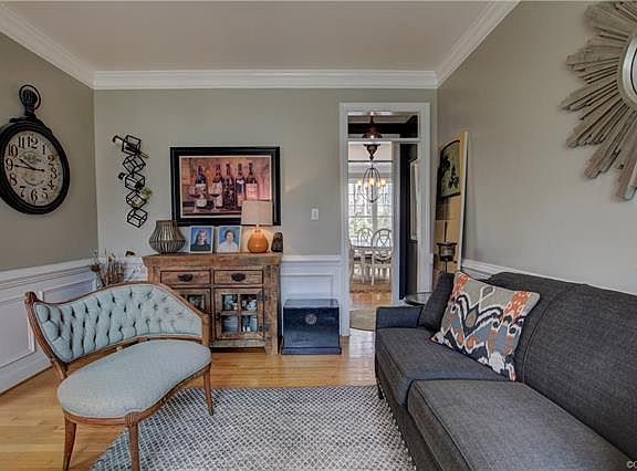 3rd image of 9046 Waldelock Pl
