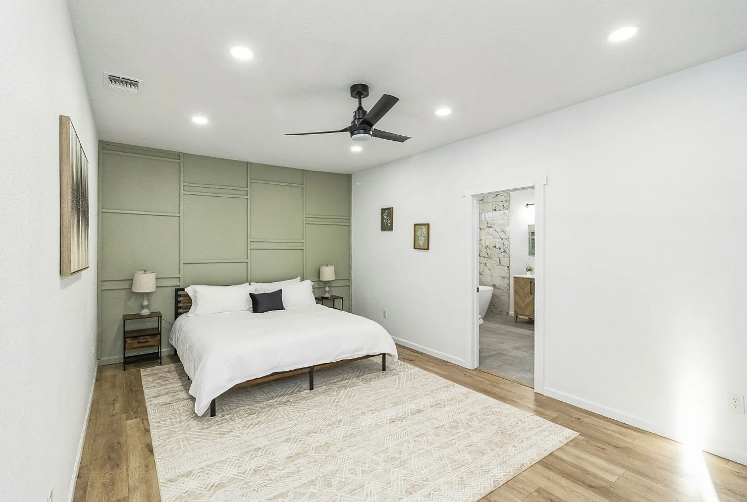 4 bed, 2.0 bath, 5242 sqft, $3,070 — Photo 2