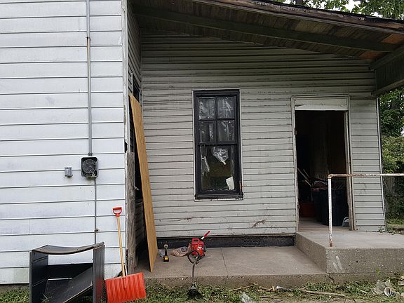 3rd image of 221 S 26th St