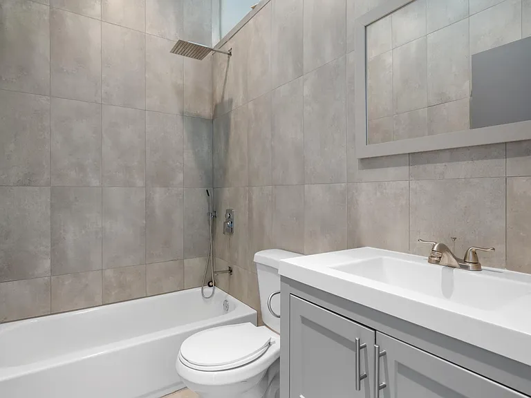 634 W Jefferson St #3 — Photo 8