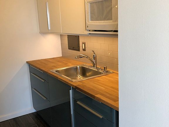 3rd image of 1300 E Lafayette St APT 604