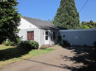2083 Devos St, Eugene, OR 97402