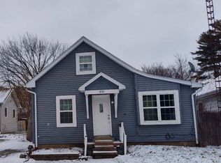 410 S Smith St, Aurora, IL 60505