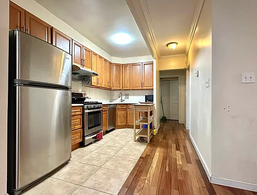 Sold by Remax Real Estate Professionals | media 7