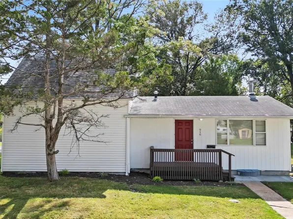 916 N Church St, Belleville, IL 62220