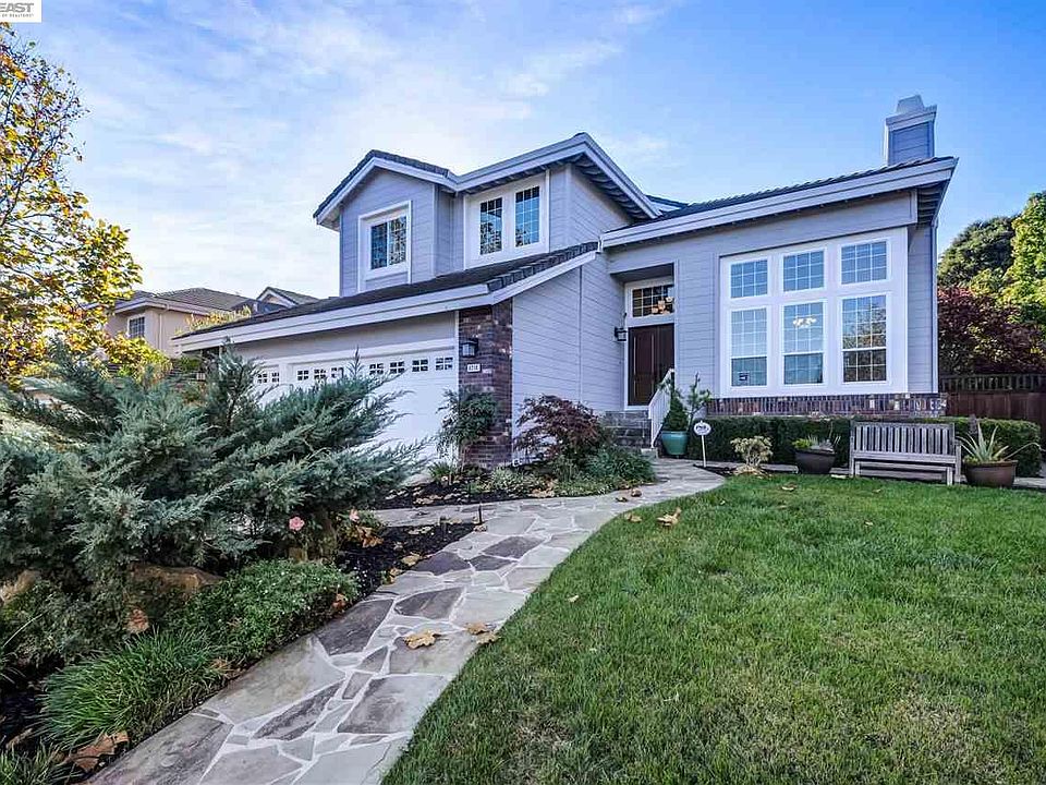 1st image of 8218 Creekside Dr
