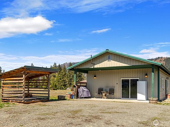 Wood shed right out the front door!>