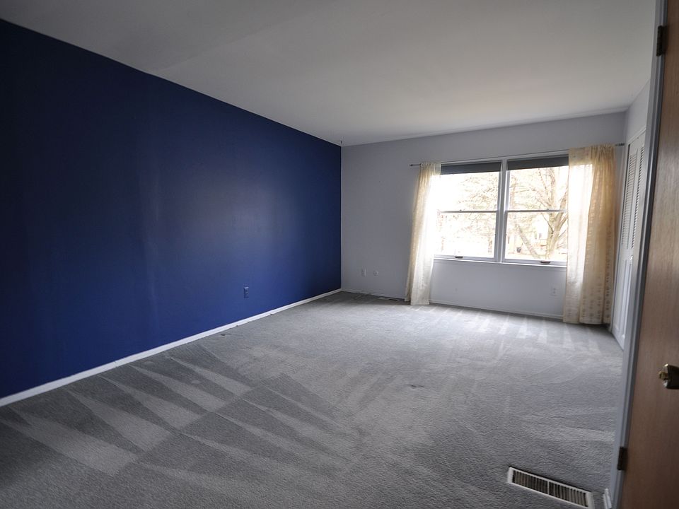 2nd image of 14143 Edgewood St
