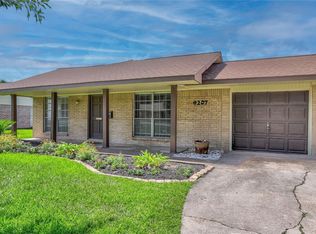 9207 Colleen Rd, Houston, TX 77080