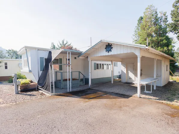 22071 Highway 62 #36, Shady Cove, OR 97539