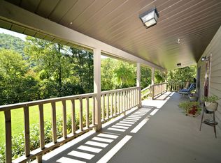 130 Fox Trace Dr, Sylva, NC 28779