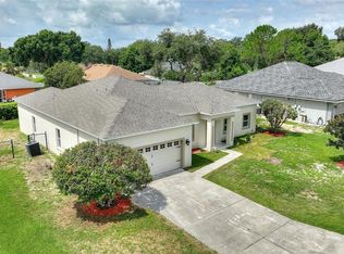 121 Alexander Estates Dr, Auburndale, FL 33823