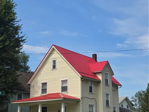 2137 2nd St NE, Canton, OH 44704