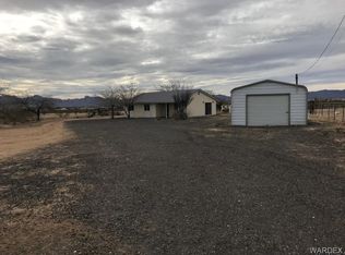 3689 N Amado Rd, Golden Valley, AZ 86413