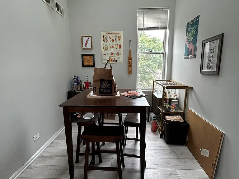 2246 W Belden Ave #3F — Photo 23