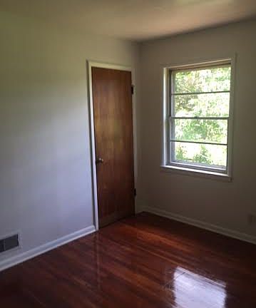 5th image of 3905 Forest Manor Ave